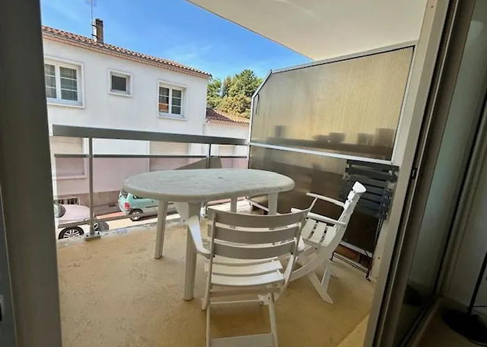 T2 A Royan, 4 Pers., Proche Et Commerces, Parking, Balcon, Confortable Et Equipe - Fr-1-494-60 Διαμέρισμα *