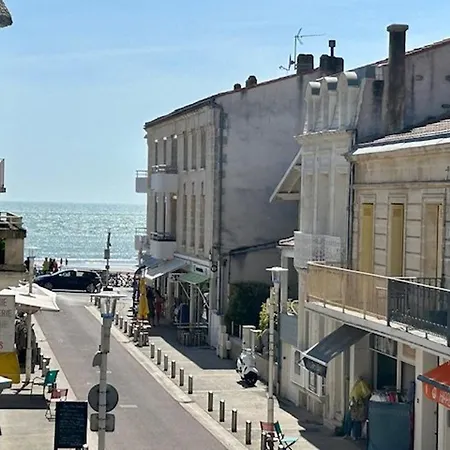 T2 A Royan, 4 Pers., Proche Et Commerces, Parking, Balcon, Confortable Et Equipe - Fr-1-494-60 Royan